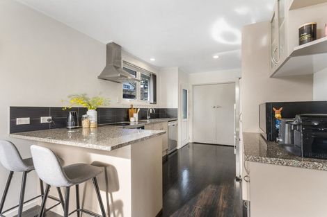 Photo of property in 1/51 Larne Avenue, Pakuranga Heights, Auckland, 2010