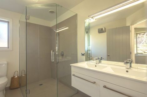 Photo of property in 18 Bevan Place, Wanaka, 9305