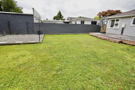 Photo of property in 6 Sutherland Crescent, Westbrook, Palmerston North, 4412