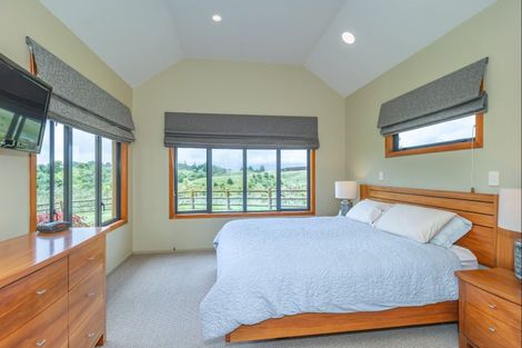 Photo of property in 100 Lea Grove, Levin, 5572