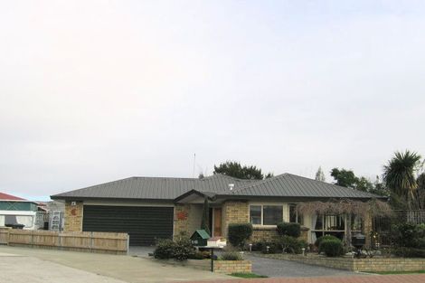Photo of property in 14 Alan Styles Place, Greenmeadows, Napier, 4112