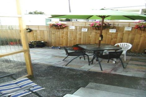 Photo of property in 55 Queenwood Road, Levin, 5510