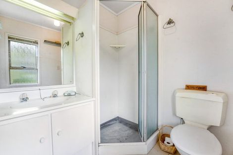 Photo of property in 9 Langstone Place, Chatswood, Auckland, 0626