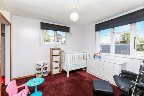 Photo of property in 89 Frankley Road, Frankleigh Park, New Plymouth, 4310