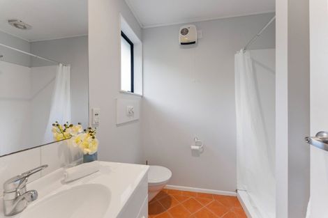 Photo of property in 137 Winara Avenue, Waikanae, 5036