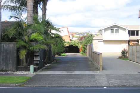 Photo of property in 2/24 Eastern Beach Road, Eastern Beach, Auckland, 2012