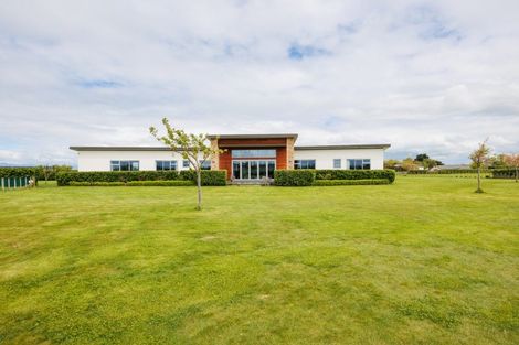 Photo of property in 171 Oroua Road, Kairanga, Palmerston North, 4475