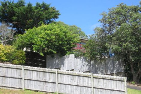 Photo of property in 1/12 Dianthus Place, Browns Bay, Auckland, 0630