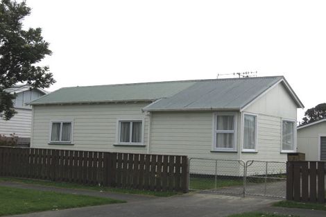 Photo of property in 3 Ruapehu Street, Castlecliff, Whanganui, 4501