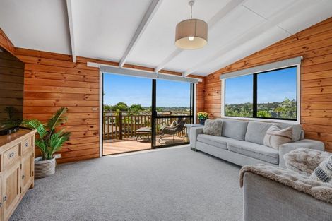 Photo of property in 23 John Road, Stanmore Bay, Whangaparaoa, 0932