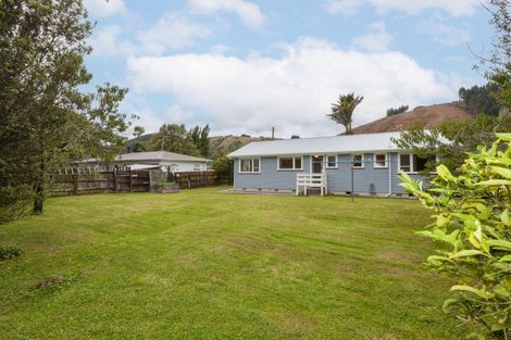 Photo of property in 17 Buckley Grove, Paraparaumu, 5032