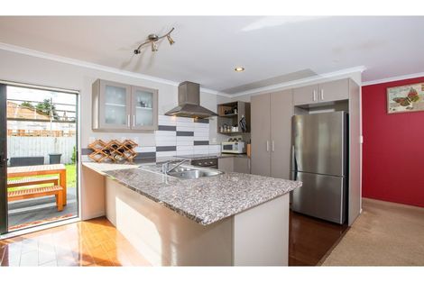 Photo of property in 53a Rathgar Road, Henderson, Auckland, 0610