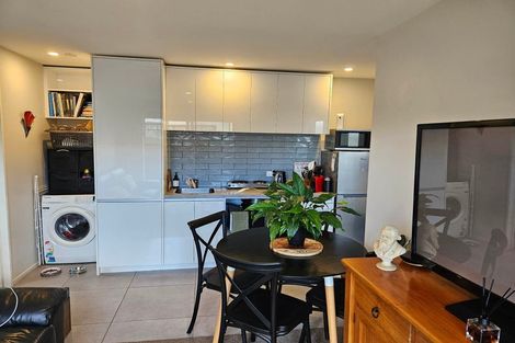 Photo of property in 4 Bellamont Street, Kumeu, 0810