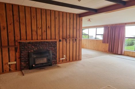 Photo of property in 15 Pukerua Beach Road, Pukerua Bay, 5026