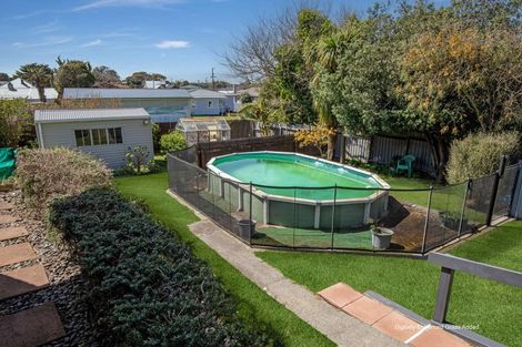 Photo of property in 102 Matai Street, Castlecliff, Whanganui, 4501