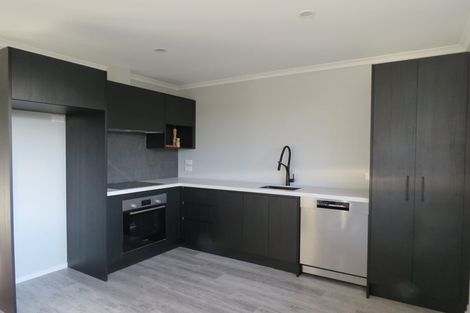 Photo of property in 2 Paapaka Way, Waiuku, 2123