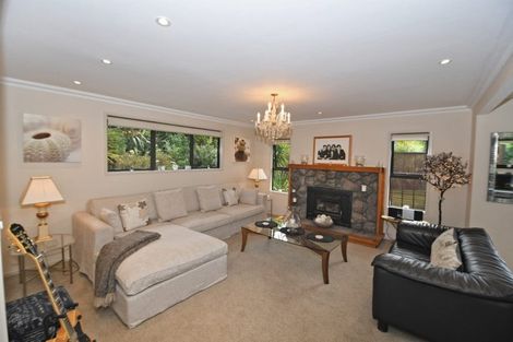 Photo of property in 2 Wonderview Road, Leigh, 0985