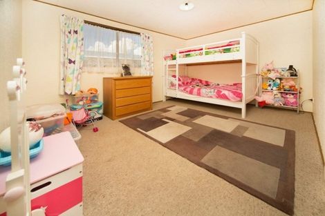 Photo of property in 21 Hillcrest Avenue, Hillcrest, Auckland, 0627