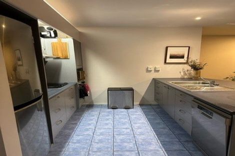 Photo of property in St Peters Apartments, 7e/192 Willis Street, Te Aro, Wellington, 6011