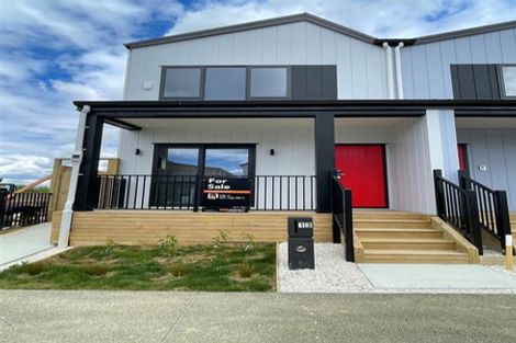 Photo of property in 13 Waimarie Drive, Karaka, 2578