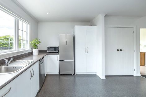 Photo of property in 10 Philip Street, Carterton, 5713