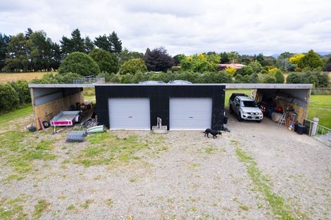 Photo of property in 220 Cowper Road, Dannevirke, 4976