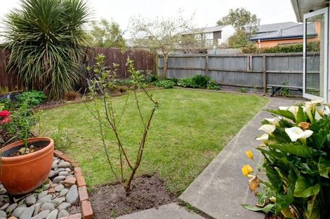 Photo of property in 2/37 Purchas Street, St Albans, Christchurch, 8014