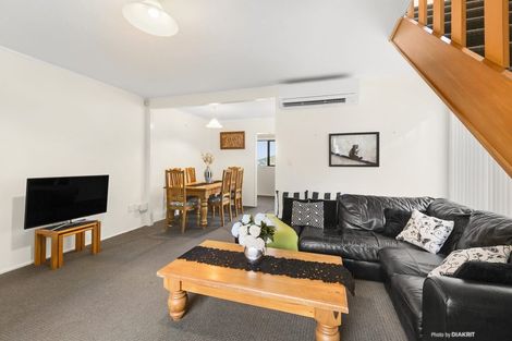 Photo of property in 9 Commons Way, Crofton Downs, Wellington, 6035