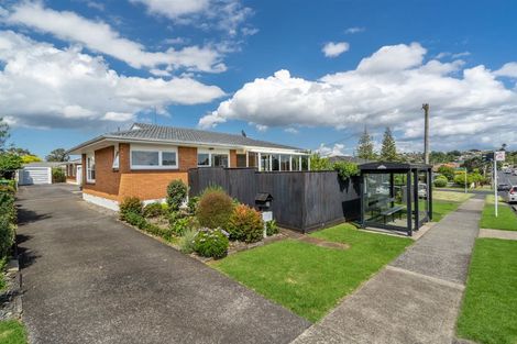 Photo of property in 1/4 Waterloo Road, Milford, Auckland, 0620