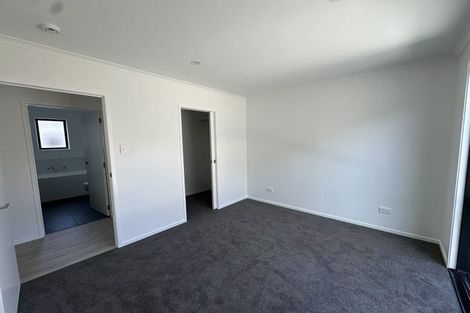 Photo of property in 10 Enchantment Lane, Karaka, 2113
