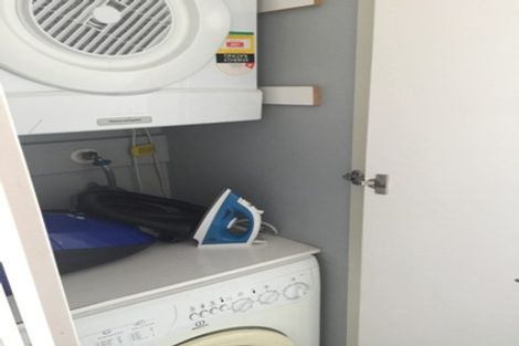 Photo of property in The Imperial Gardens Apartments, 718/135 Hobson Street, Auckland Central, Auckland, 1010