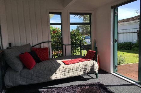 Photo of property in 119a Pioneer Road, Moturoa, New Plymouth, 4310