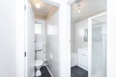 Photo of property in 12 Griffiths Grove, Newlands, Wellington, 6037