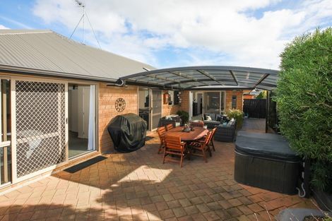 Photo of property in 23 Coleraine Drive, Rototuna, Hamilton, 3210