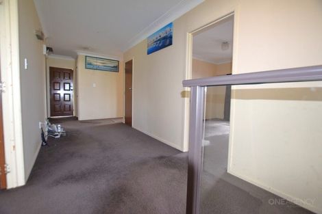 Photo of property in 52 Tiroroa Avenue, Te Atatu South, Auckland, 0610