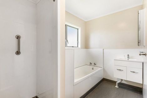 Photo of property in 1/8 Corunna Road, Milford, Auckland, 0620