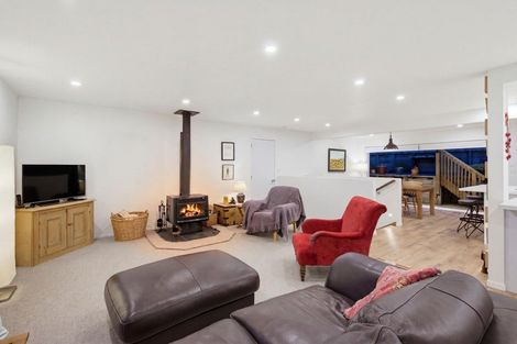 Photo of property in 7 Kahu Road, Otaihanga, Paraparaumu, 5036