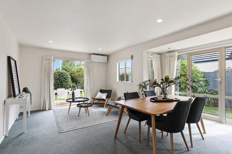 Photo of property in 150 Avonhead Road, Avonhead, Christchurch, 8042