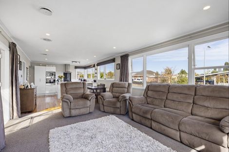 Photo of property in 4 Greenock Place, Awapuni, Palmerston North, 4412