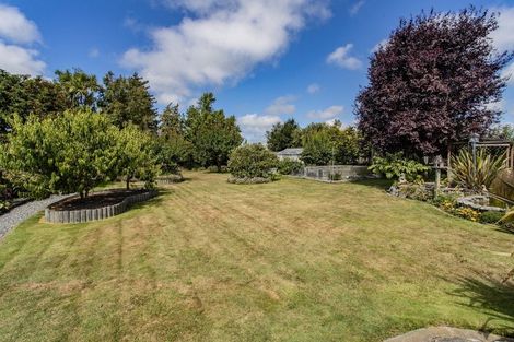Photo of property in 24 Buckleys Road, Rangiora, 7400