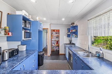 Photo of property in 60 Forest Hill Road, Henderson, Auckland, 0612