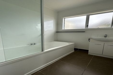 Photo of property in 69a Red Beach Road, Red Beach, 0932