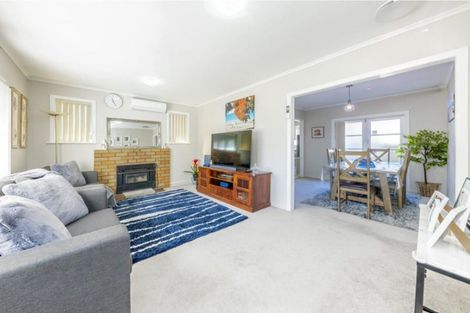 Photo of property in 37 Puriri Road, Manurewa, Auckland, 2102