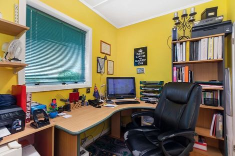 Photo of property in 95 Kitchener Road, Waiuku, 2123