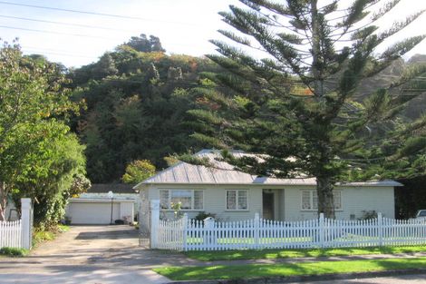 Photo of property in 27 Owen Street, Belmont, Lower Hutt, 5010