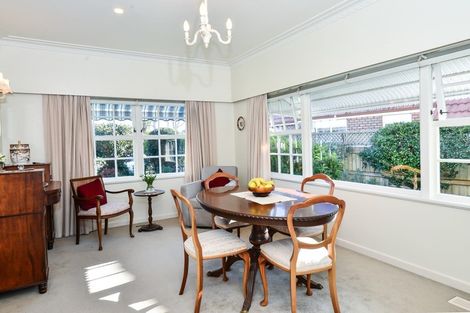 Photo of property in 6 Dalethorpe Avenue, Fairfield, Hamilton, 3214