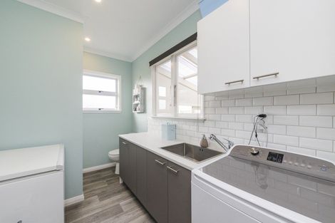 Photo of property in 2139 State Highway 3, Sanson, Palmerston North, 4479