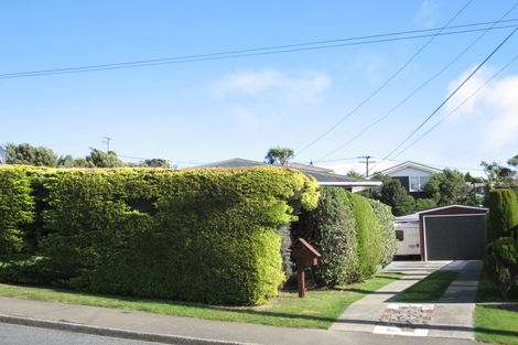 Photo of property in 43 Kenmore Street, Newlands, Wellington, 6037