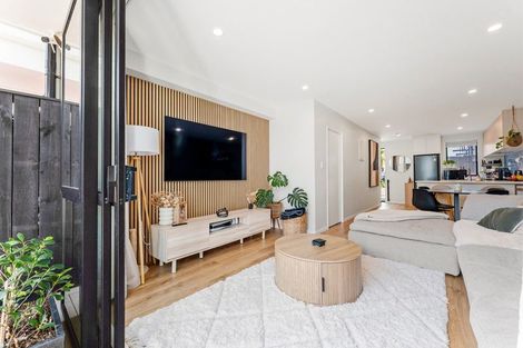 Photo of property in 28 Hinonga Loop, Silverdale, 0932