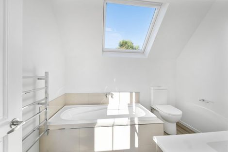 Photo of property in 2/53 Hamilton Avenue, Ilam, Christchurch, 8041